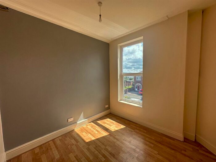 2 Bedroom Flat To Rent In Highfield Park, Rhyl, LL18