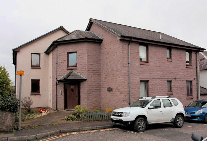 2 Bedroom Flat To Rent In Addison Terrace, Crieff, PH7