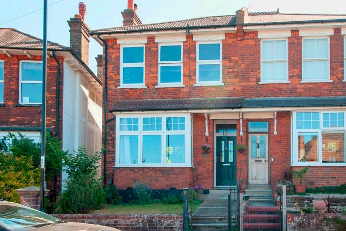 3 Bedroom Semi-Detached House To Rent In Fairdene Road, Coulsdon, CR5