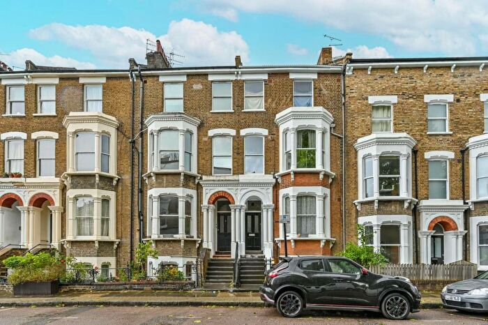 1 Bedroom Flat To Rent In Tabley Road, Tufnell Park, London, N7