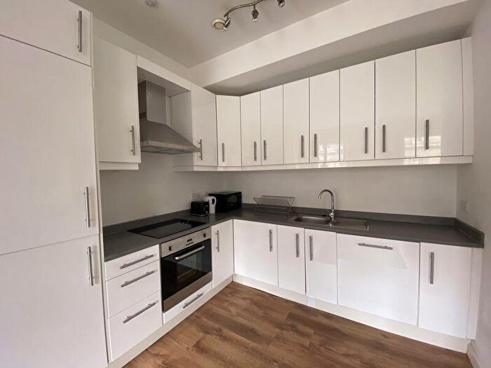 2 Bedroom Flat To Rent In Grainger Street, Newcastle Upon Tyne, NE1