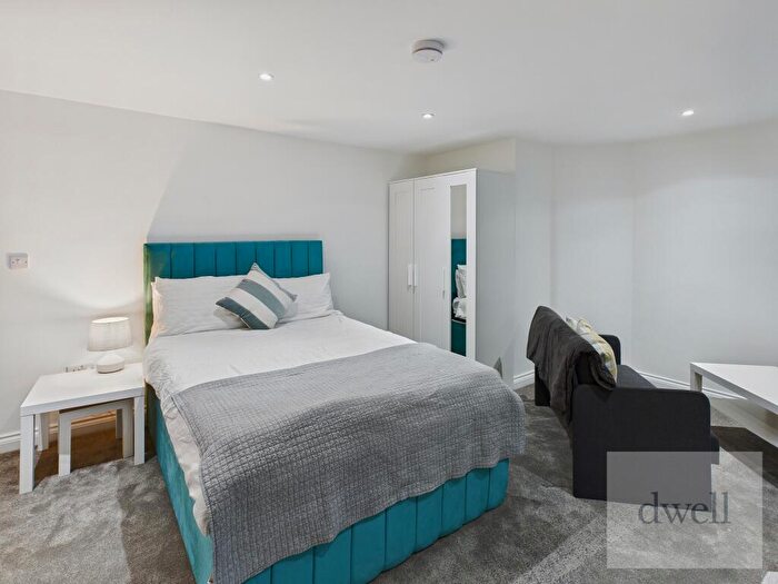 Studio To Rent In Meanwood Road, Meanwood, Leeds, LS7