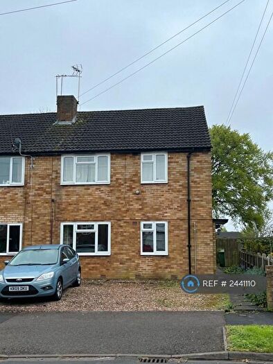 2 Bedroom Maisonette To Rent In Acacia Road, Leamington Spa, CV32