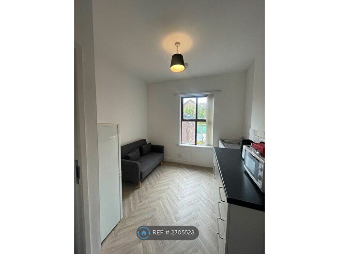 2 Bedroom Flat To Rent In Burscough Street, Ormskirk, L39