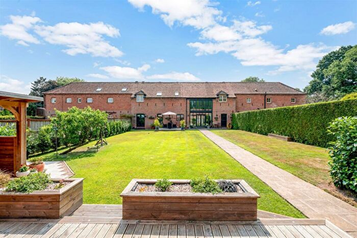 4 Bedroom Barn Conversion For Sale In Syerston Hall Park, Syerston, Newark, NG23