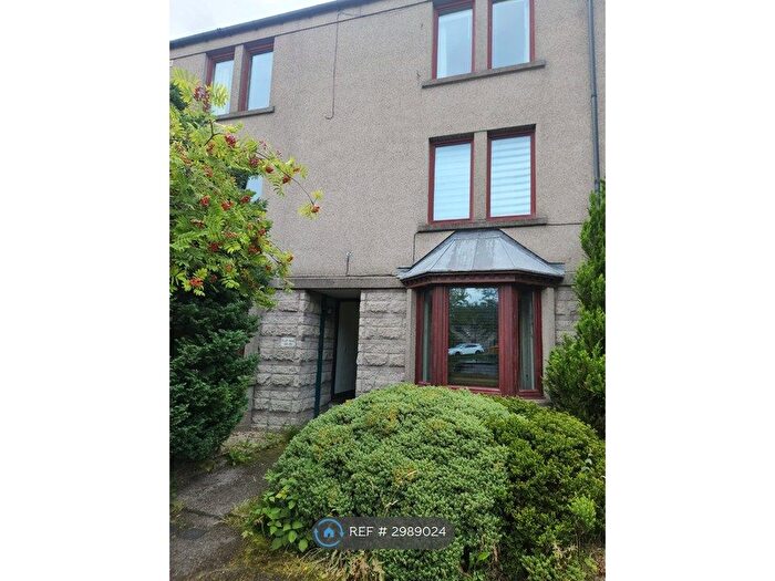 3 Bedroom Flat To Rent In Bucksburn, Aberdeen, AB21