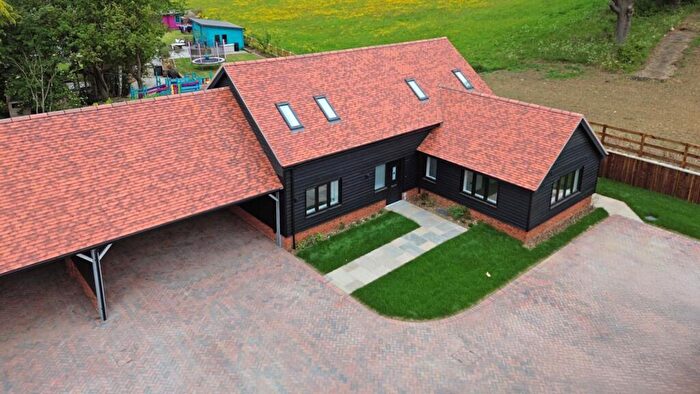 3 Bedroom Detached House For Sale In Coxes Farm Road, Billericay, CM11