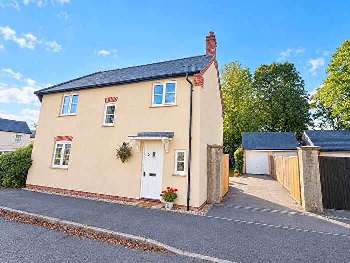 3 Bedroom Semi Detached House For Sale In Picts Hill, Langport, TA10