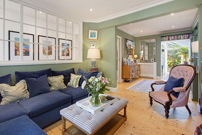 4 Bedroom Terraced House For Sale In Dalby Road, London, SW18