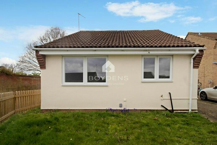1 Bedroom Detached Bungalow To Rent In Sioux Close, Highwoods, Colchester, Essex, CO4