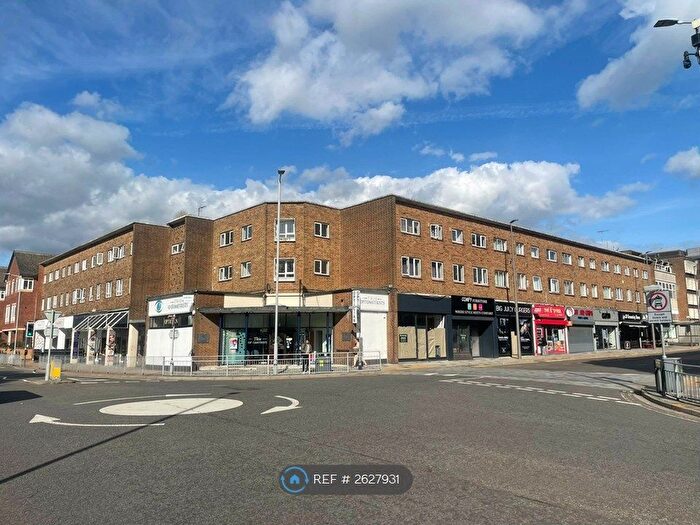 3 Bedroom Maisonette To Rent In Bridge Street, Hemel Hempstead, HP1