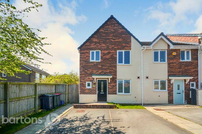 3 Bedroom Terraced House To Rent In Fred Edwards Park, Upper Haugh, S62