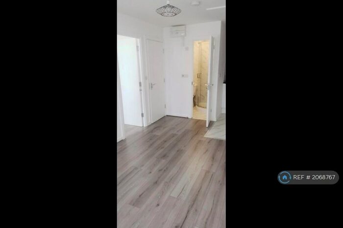 1 Bedroom Terraced House To Rent In Great Strand, London, NW9