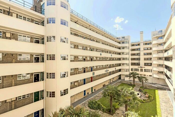 Studio To Rent In Sheen Road, Richmond, TW9