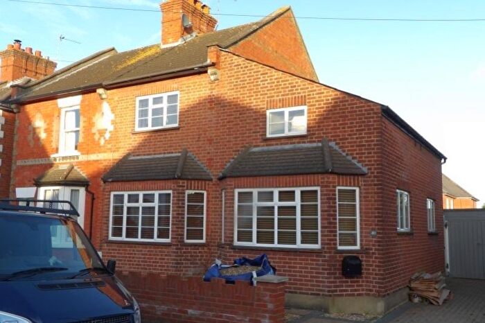 1 Bedroom Studio To Rent In Queens Road, Egham, Surrey, TW20