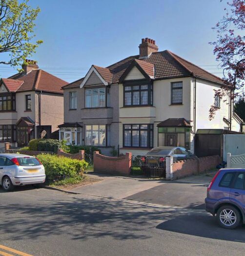 3 Bedroom Semi-Detached House To Rent In Edison Avenue, Romford, Essex, Hornchurch, RM12
