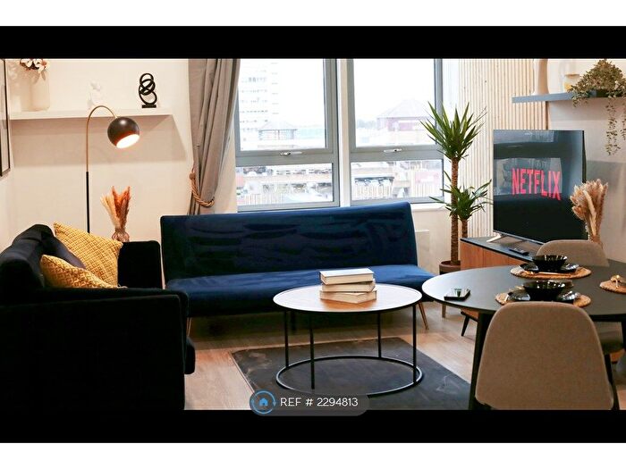 2 Bedroom Flat To Rent In The Platform_, Bracknell, RG12