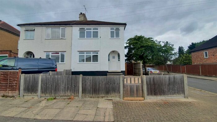 3 Bedroom Terraced House To Rent In Sefton Avenue, Harrow, HA3