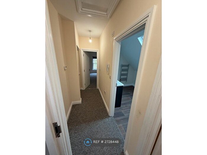 3 Bedroom Flat To Rent In Woodland Road, Bristol, BS8