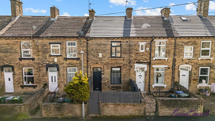 2 Bedroom Terraced House For Sale In Grange Terrace, Allerton, Bradford, BD15