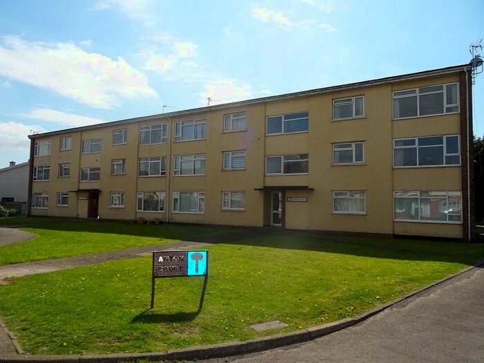 2 Bedroom Flat To Rent In Anton Court, Tyn-Y-Pwll Road, Whitchurch, Cardiff., CF14