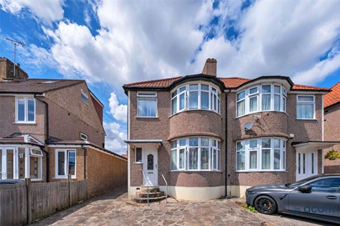 3 Bedroom Semi Detached House For Sale In Hill View Gardens, Colindale, London, NW9