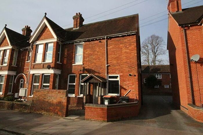 1 Bedroom Flat To Rent In Goldington Avenue, Bedford, MK40