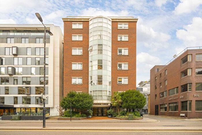 1 Bedroom Flat For Sale In Aldersgate Street, Cathedral Lodge, EC1A