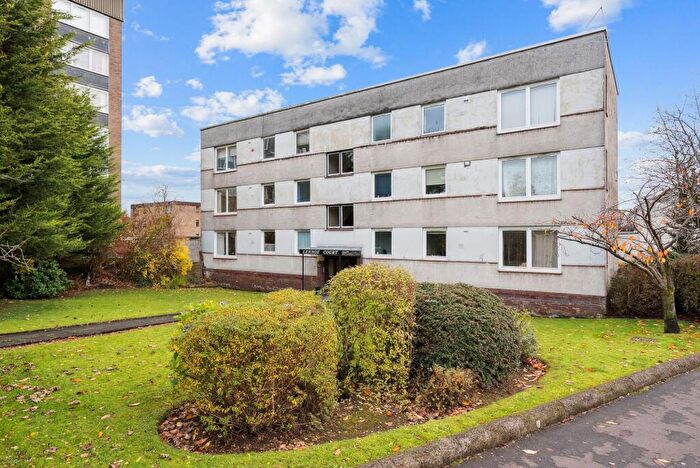 2 Bedroom Flat For Sale In Lennox Court, Sutherland Avenue, G61