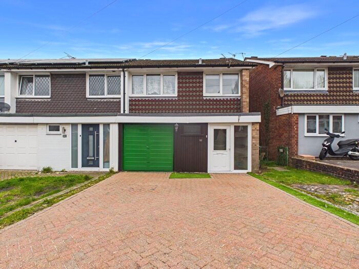 3 Bedroom End Of Terrace House For Sale In Kennedy Close, Purbrook, PO7