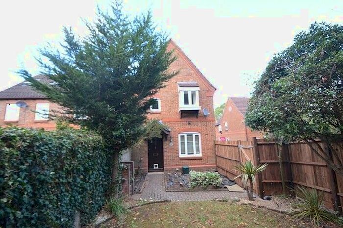 1 Bedroom Property To Rent In Ockley Court, Burpham, Guildford GU4