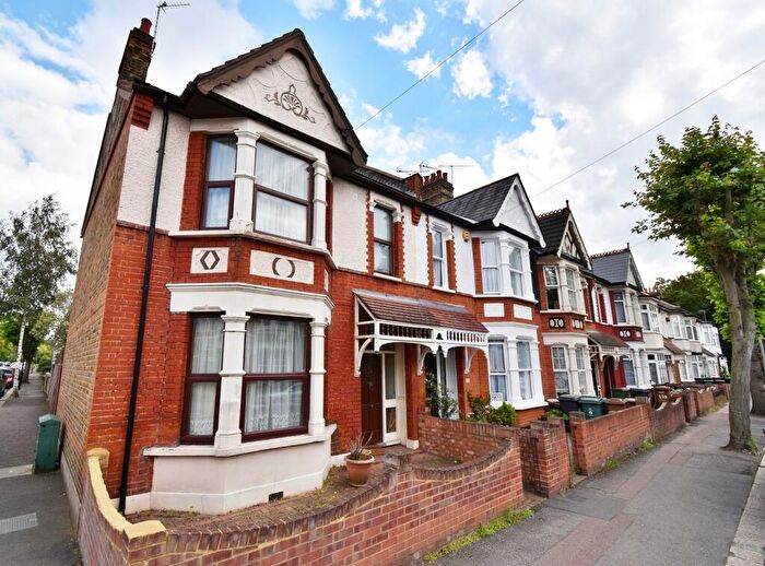 3 Bedroom End Of Terrace House For Sale In Hale End Road, Highams Park, London., E4