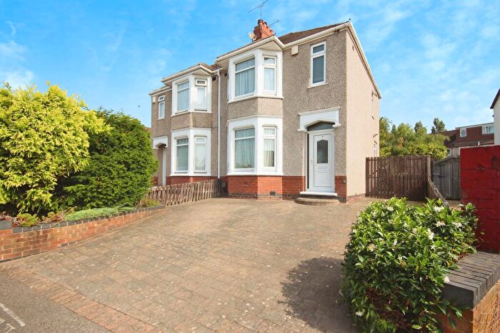 3 Bedroom Semi-Detached House For Sale In Barons Croft, Coventry, CV3