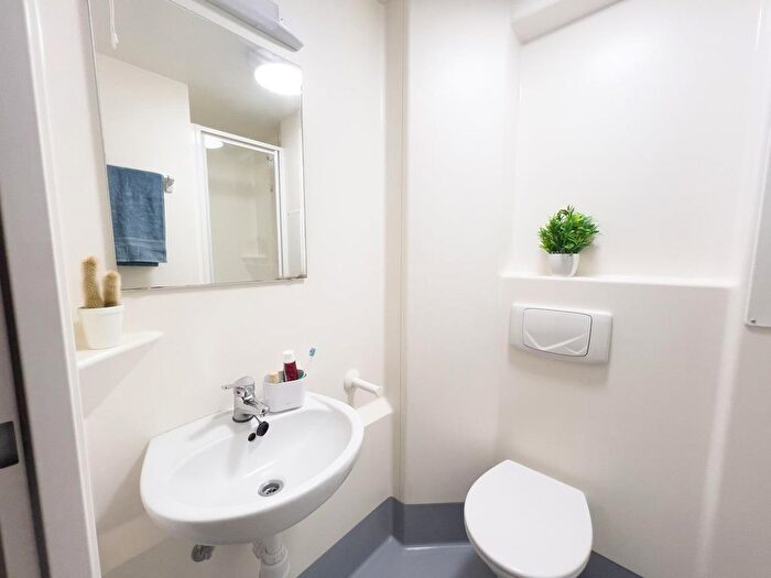 Studio To Rent In Potterrow, Edinburgh, EH8