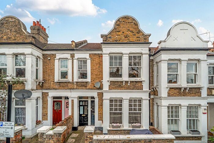 3 Bedroom Maisonette For Sale In Eastcombe Avenue, London, SE7