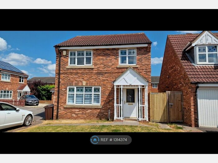 3 Bedroom Detached House To Rent In Glasshoughton, Castleford, WF10