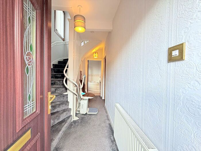 3 Bedroom Semi-Detached House For Sale In Wall Street, Falkirk, FK1