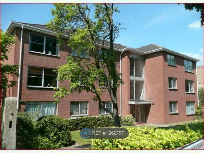 1 Bedroom Flat To Rent In Beechcroft Lodge, Sutton SM2
