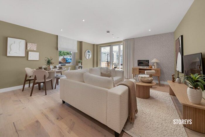 2 Bedroom Apartment To Rent In Keepers Yard, The Roundway, Tottenham, N17