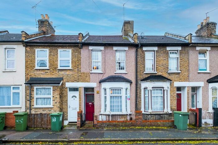 2 Bedroom Terraced House To Rent In Tavistock Road, London, E15
