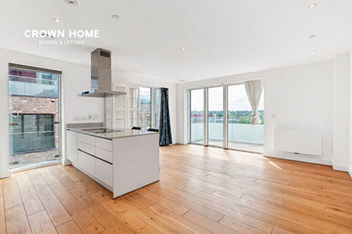 2 Bedroom Flat To Rent In Etherington Lodge, Trathen Square, Greenwich, SE10