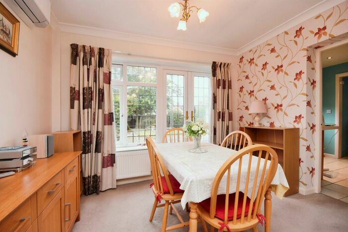 2 Bedroom Semi-Detached Bungalow For Sale In Sidmouth Road, Chelmsford, CM1