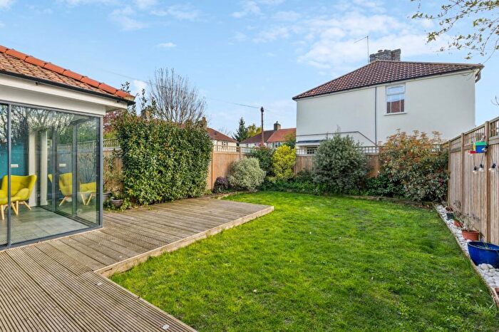 4 Bedroom End Of Terrace House For Sale In Nowell Road, Barnes, SW13