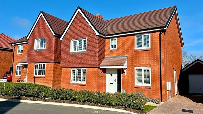 4 Bedroom Detached House For Sale In Levett Gardens, St Leonards On Sea, TN38