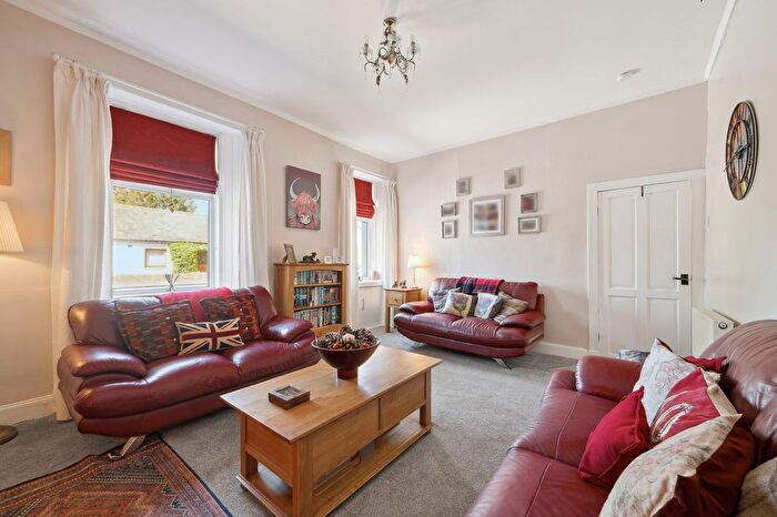 4 Bedroom Cottage For Sale In Sheephousehill, Fauldhouse, EH47