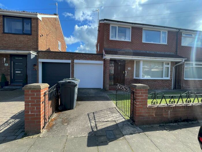 3 Bedroom House To Rent In Maxwell Close, Eastbourne, Darlington, DL1