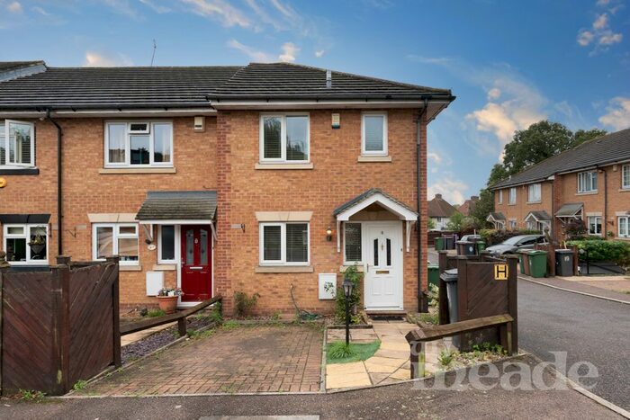 2 Bedroom End Of Terrace House To Rent In Oakdale Gardens, London, E4