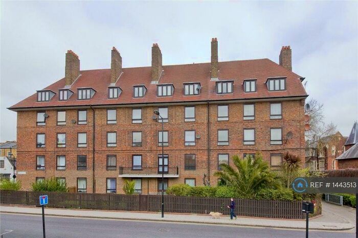 1 Bedroom Flat To Rent In Banbury Road, London, E9