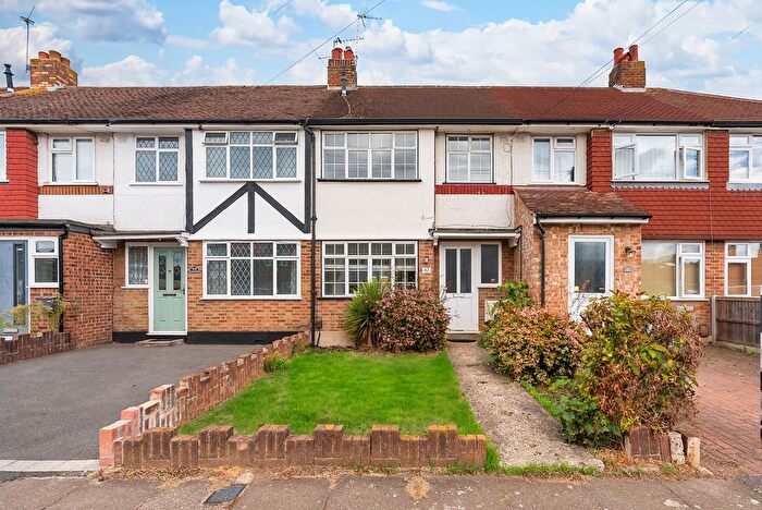3 Bedroom Terraced House For Sale In Gaston Way, Shepperton, TW17