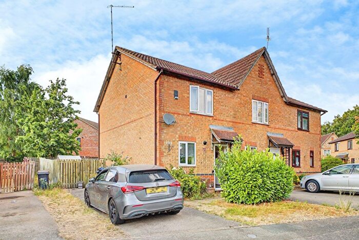 2 Bedroom Semi Detached House For Sale In Lindisfarne Way, Northampton, Northamptonshire, NN4